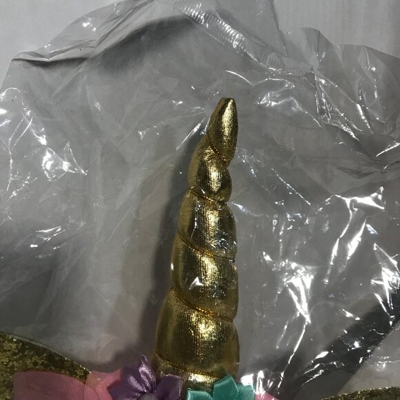 Sparkly Unicorn Headband With Glitter Horn & Flowers For Kids - Picture 5 of 6
